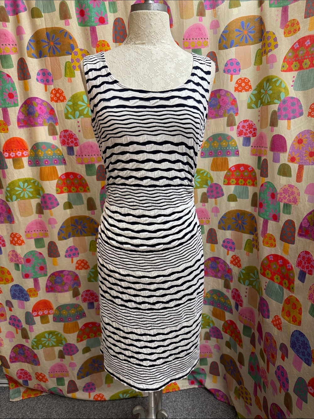 Studio M Sleeveless Dress. Small.